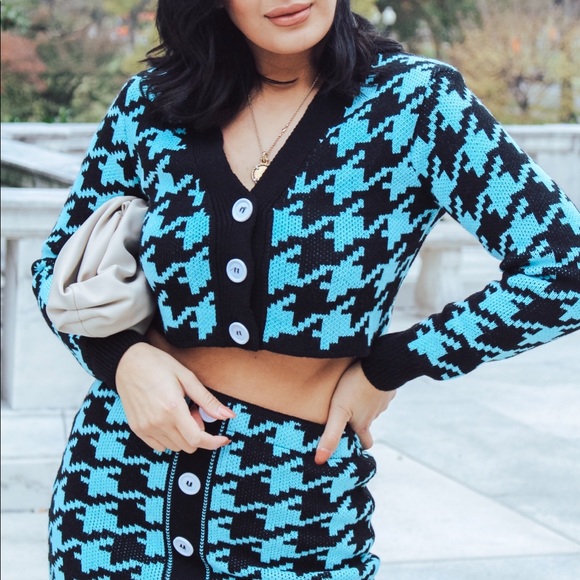 Two piece set - Picture 3 of 4